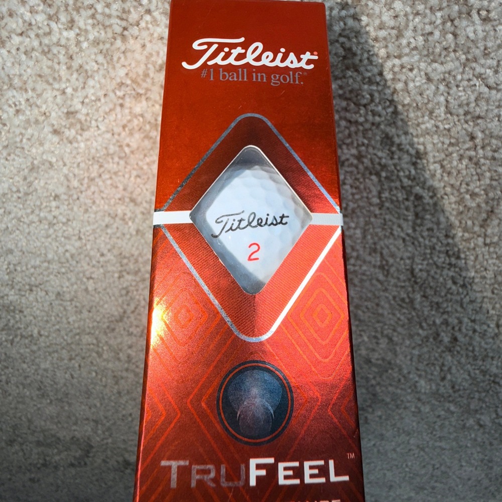 Titleist TruFeel White Golf Balls 1 Sleeve 3 Balls Soft Feel Superior Distance